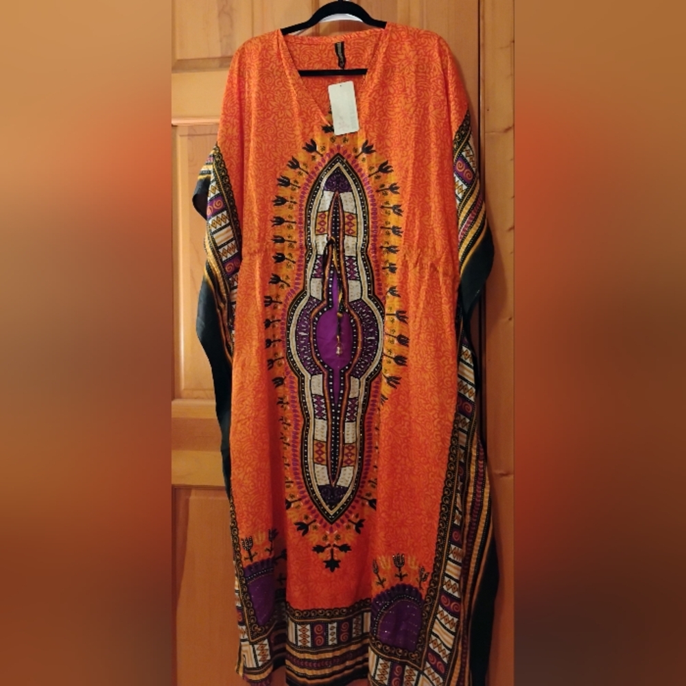 TRUE ROCK Orange Black Long Sleeve Resort Dress